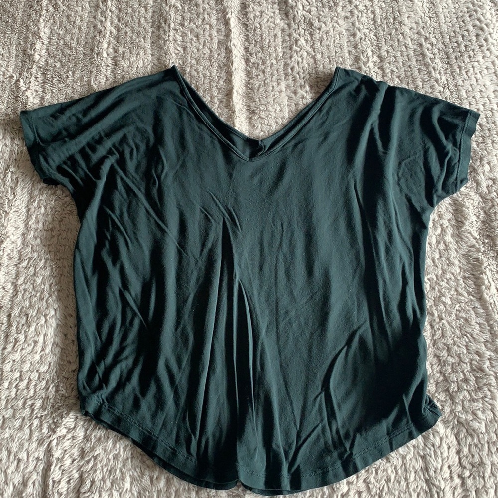 GAP V-neck shirt